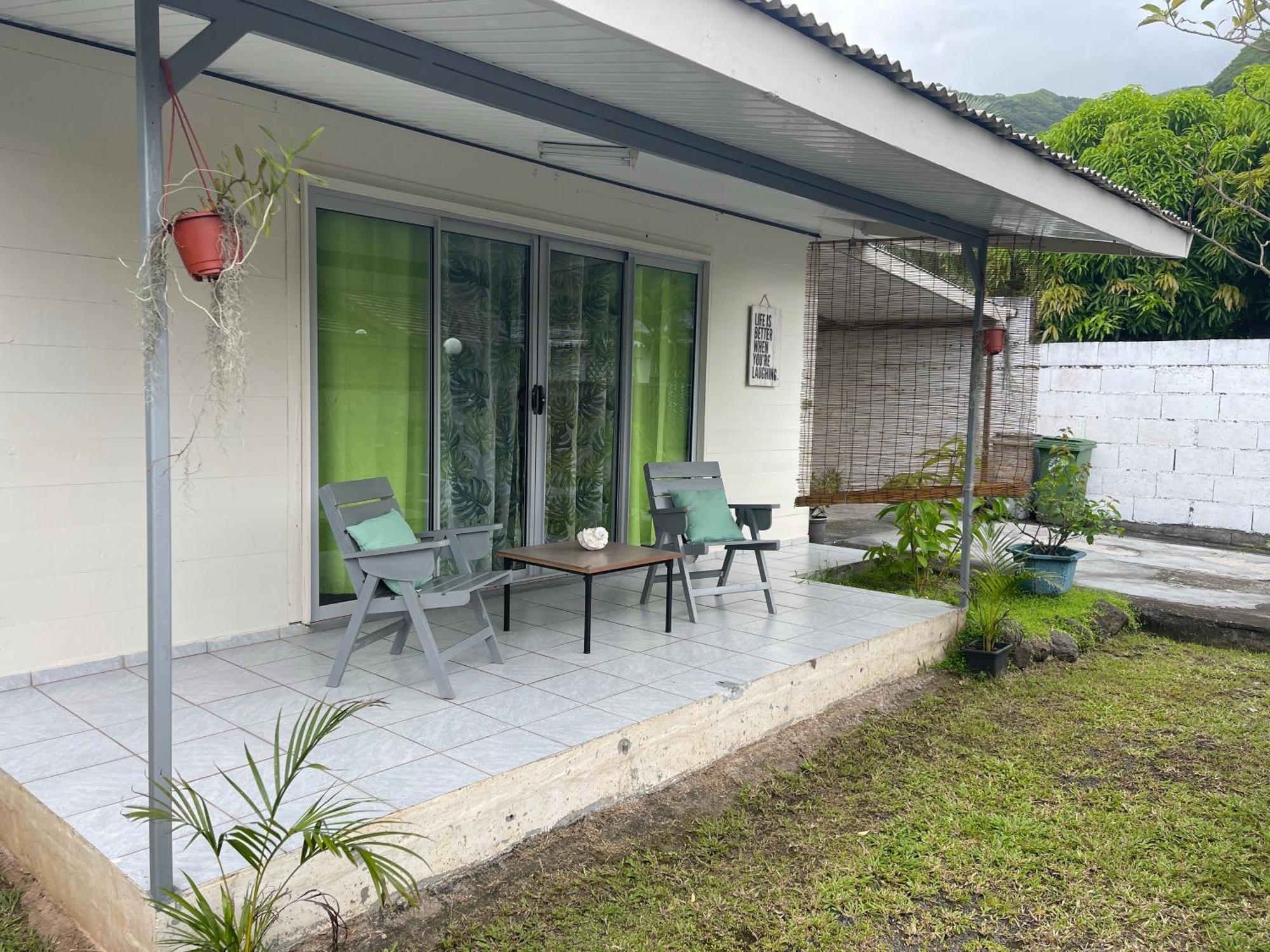 Tuatahi Beach Lodge Punaauia  Exterior photo